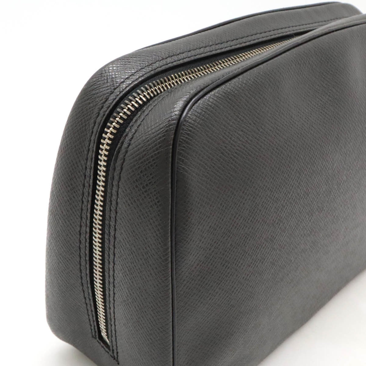 LOUIS VUITTON Trousse de Toilette Clutch Bag