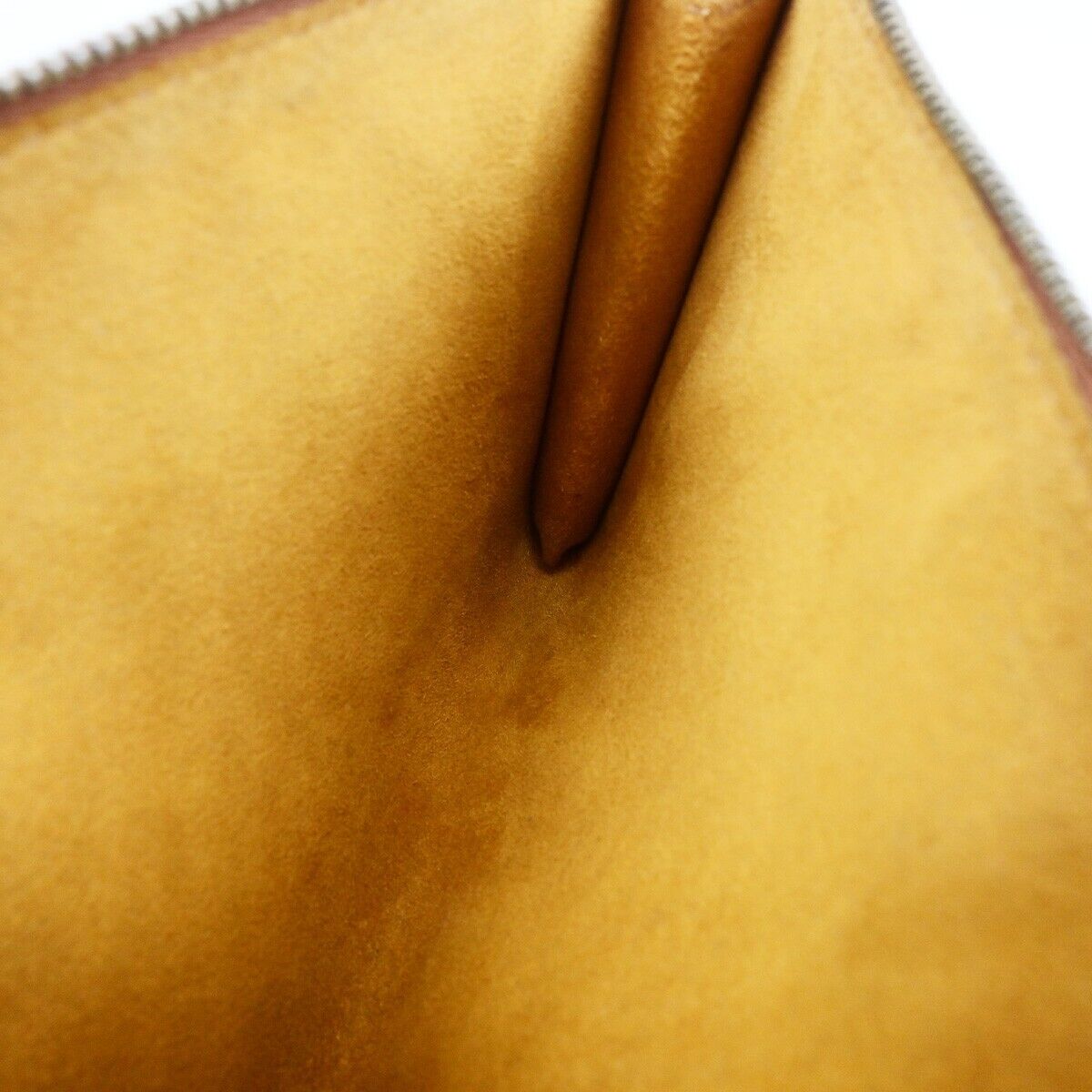 LOUIS VUITTON Pochette accessoires Clutch Bag