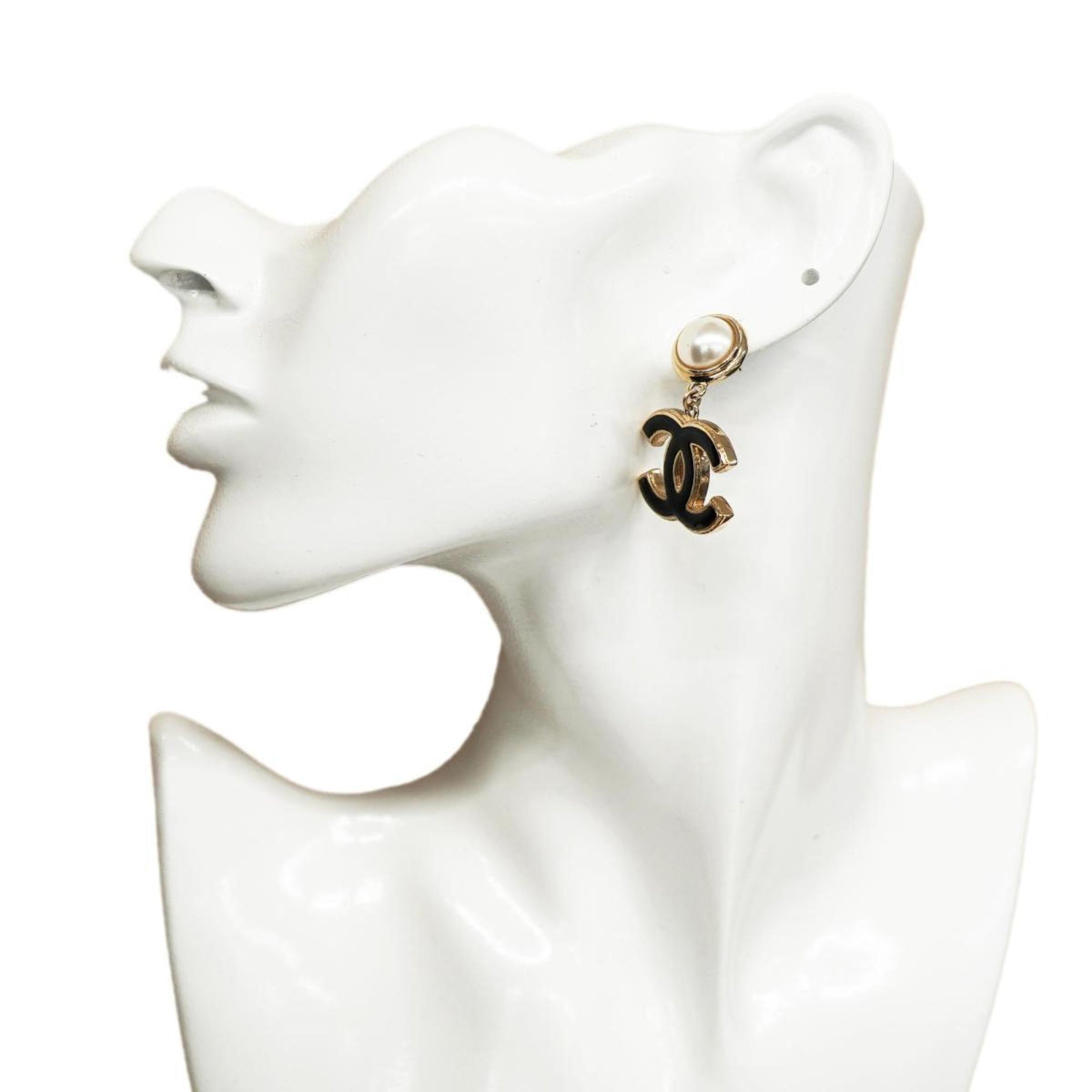 Top Quality Chanel Logo CC Earrings