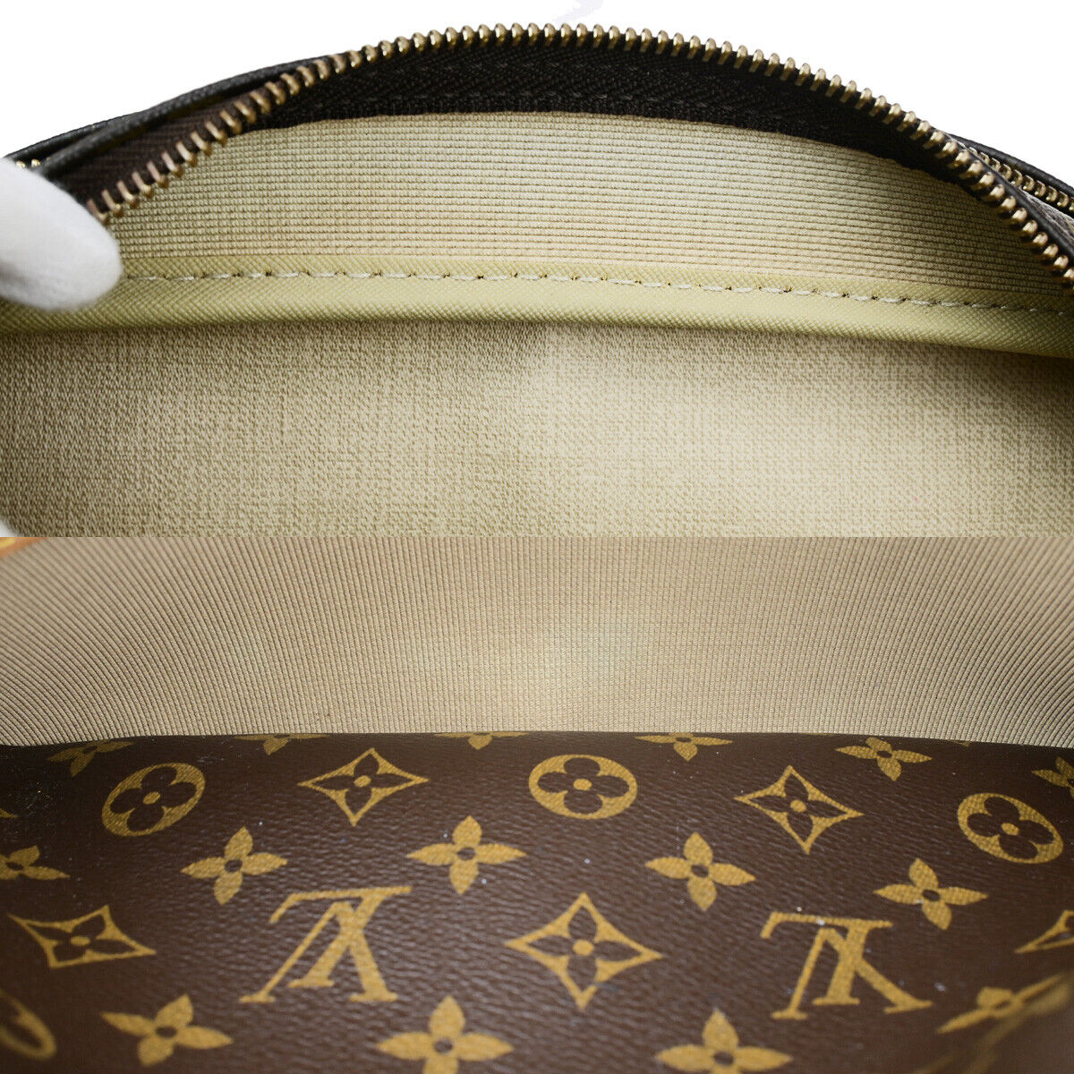 LOUIS VUITTON Reporter pm Shoulder Bag