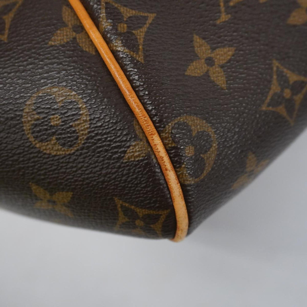 LOUIS VUITTON Tivoli Handbag