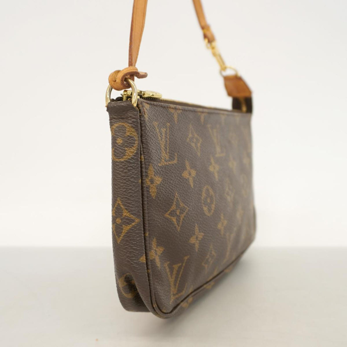 LOUIS VUITTON Pochette Accessoire Clutch Bag