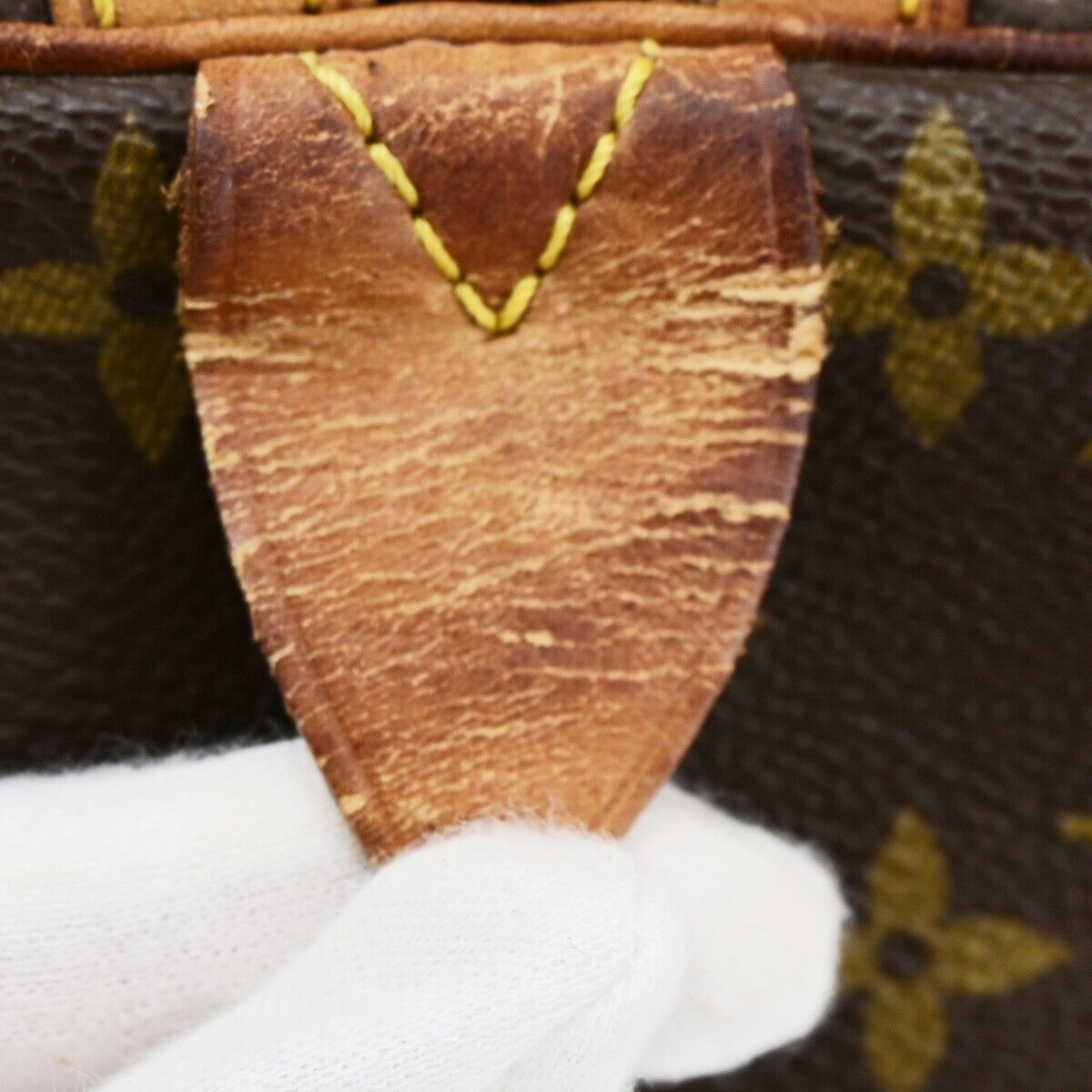 LOUIS VUITTON Sac Souple Handbag