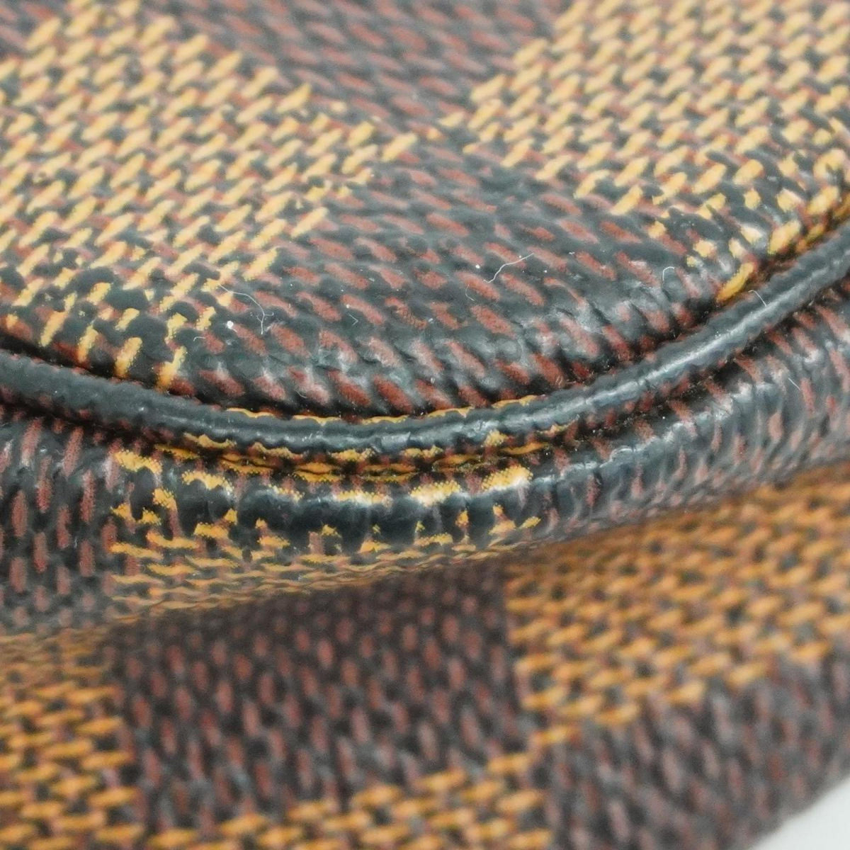 LOUIS VUITTON Pochette Accessoire Clutch Bag