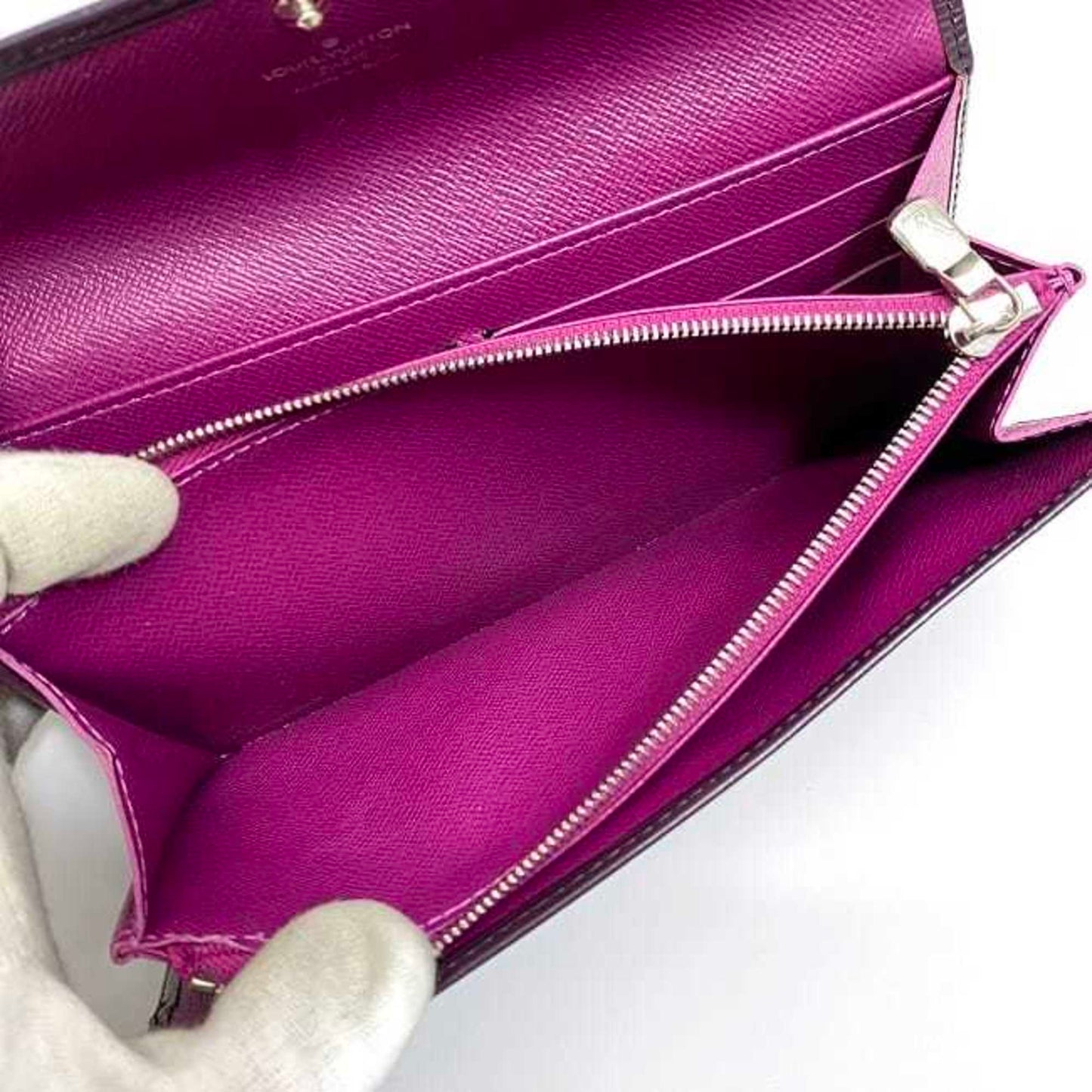 LOUIS VUITTON Sarah Wallet