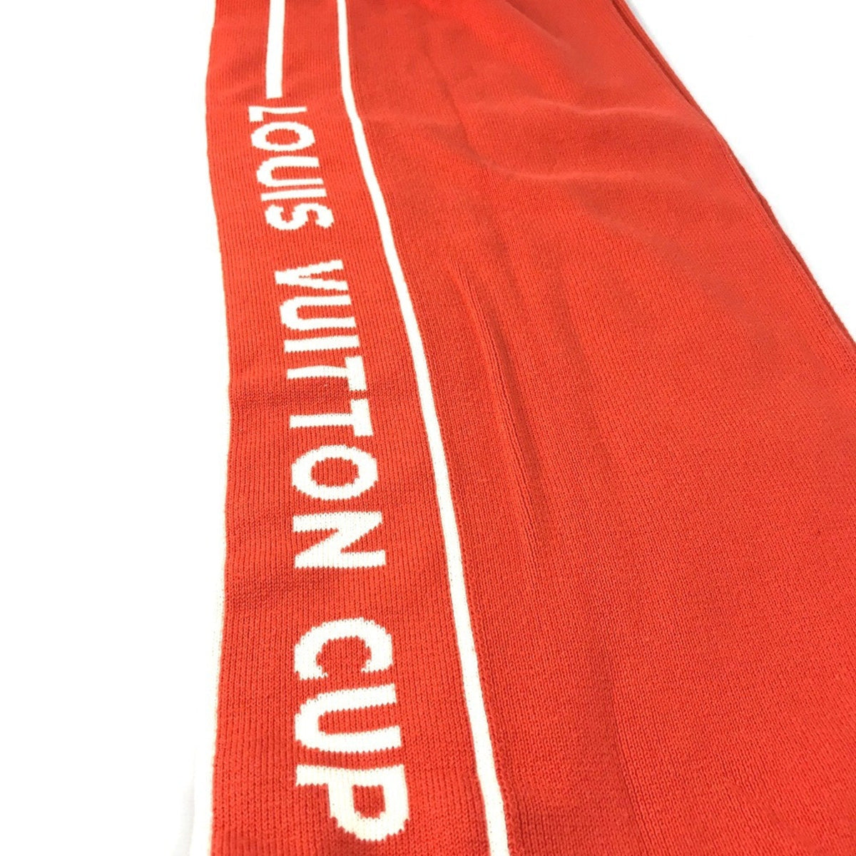 LOUIS VUITTON Scarves
