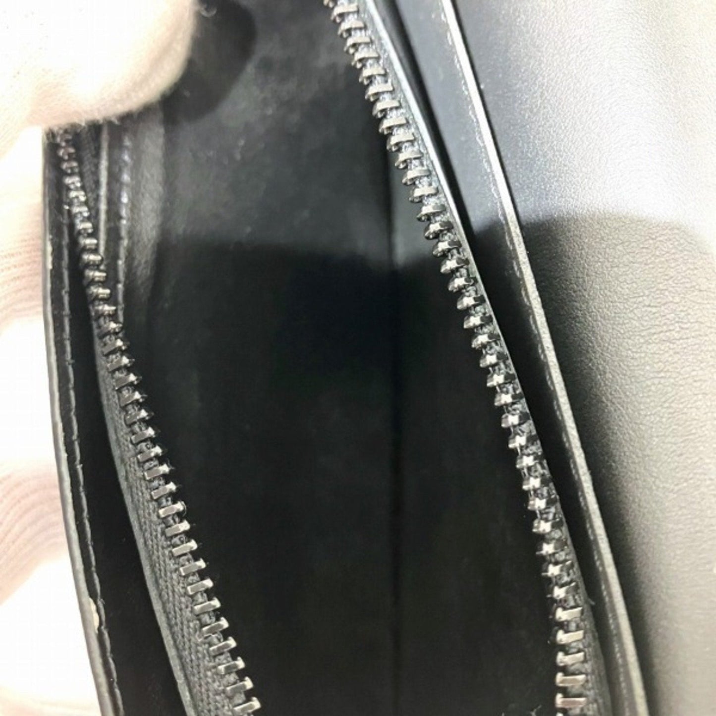LOUIS VUITTON Portefeuille Brazza Wallet