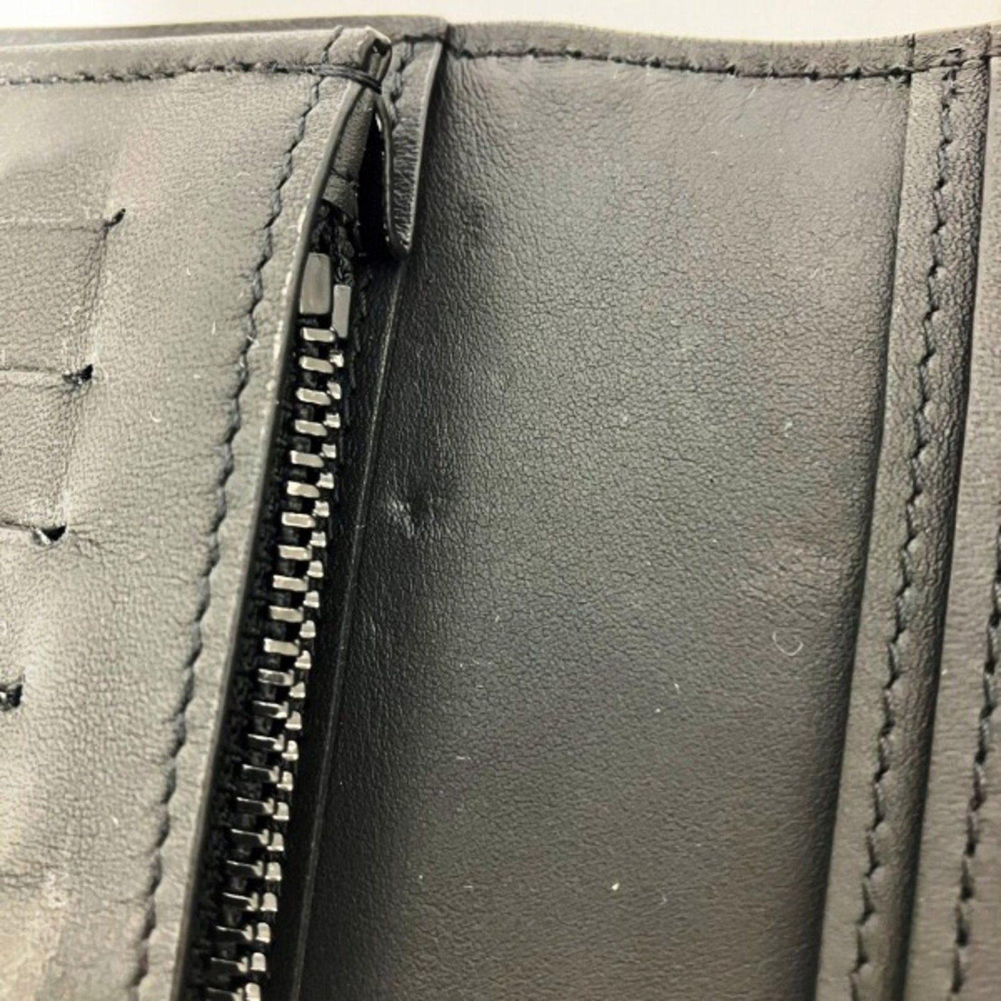 LOUIS VUITTON Portefeuille Brazza Wallet