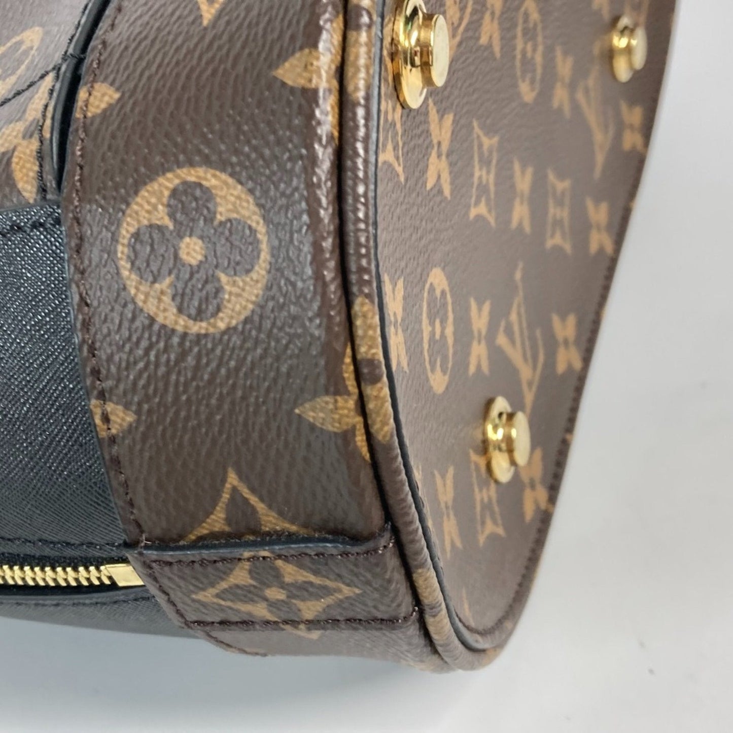 LOUIS VUITTON Tressage Tote