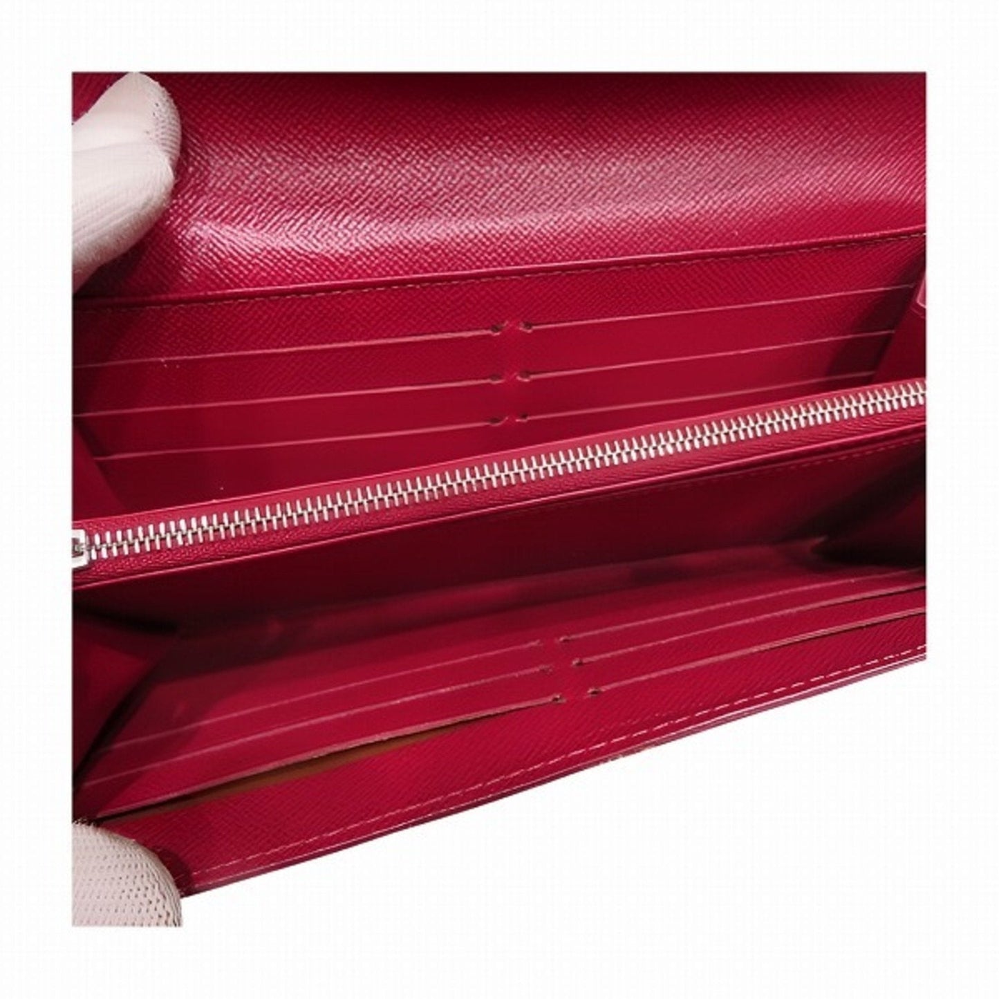 LOUIS VUITTON Sarah Wallet