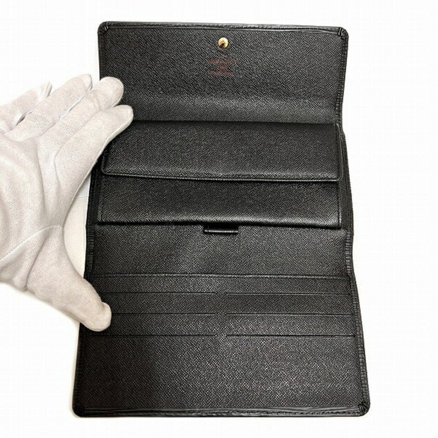 LOUIS VUITTON International Wallet