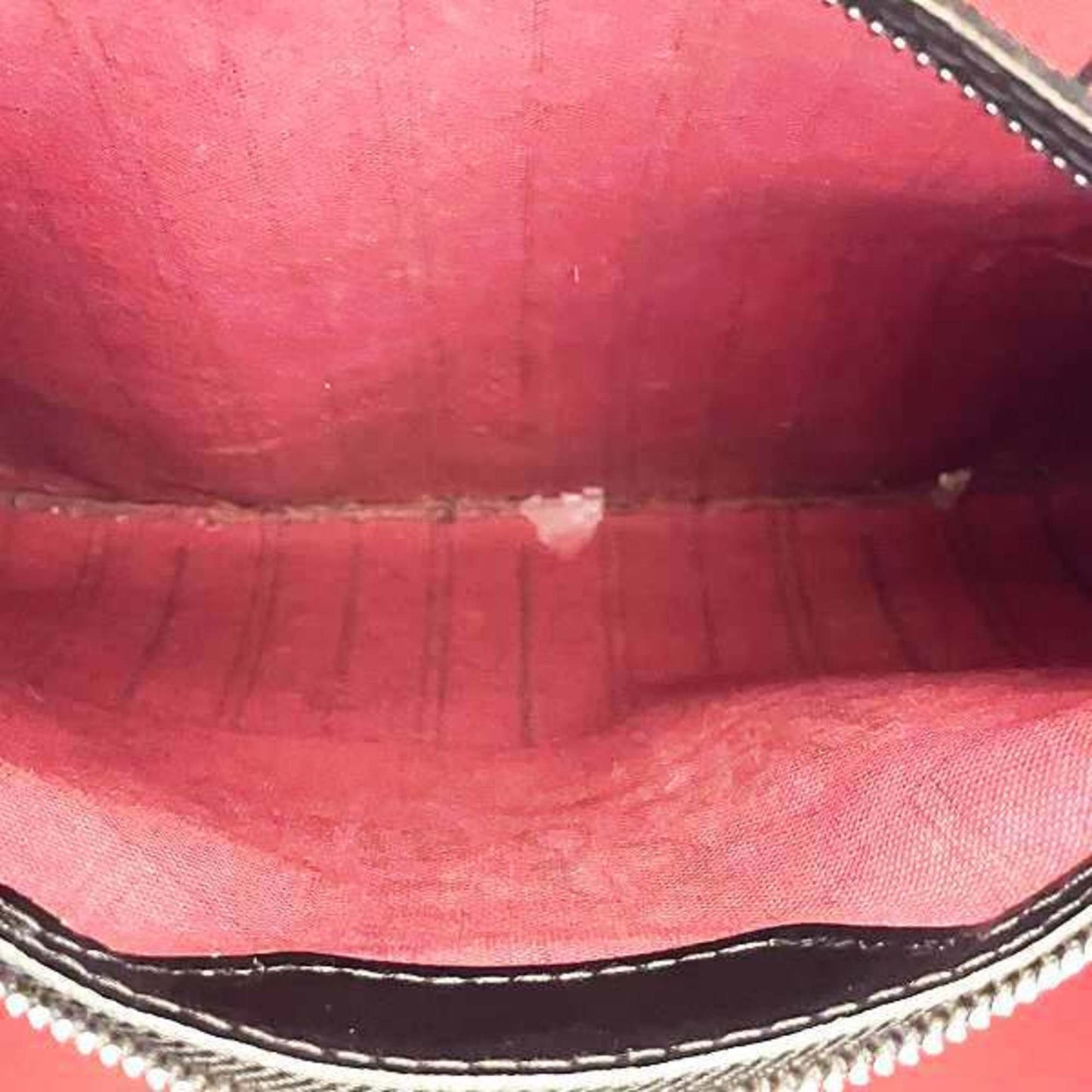 LOUIS VUITTON Neverfull MM Tote