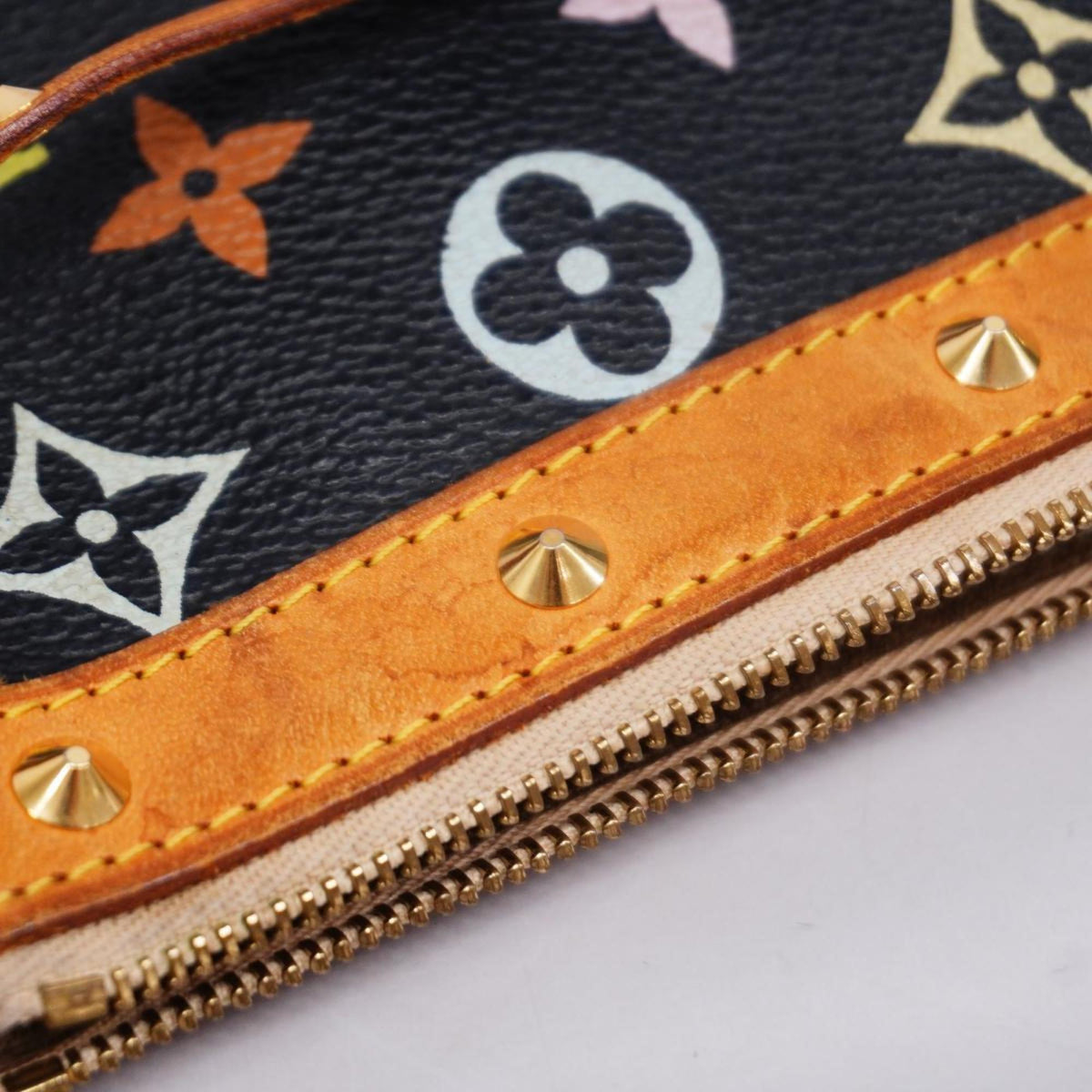 LOUIS VUITTON Pochette Accessoire Clutch Bag