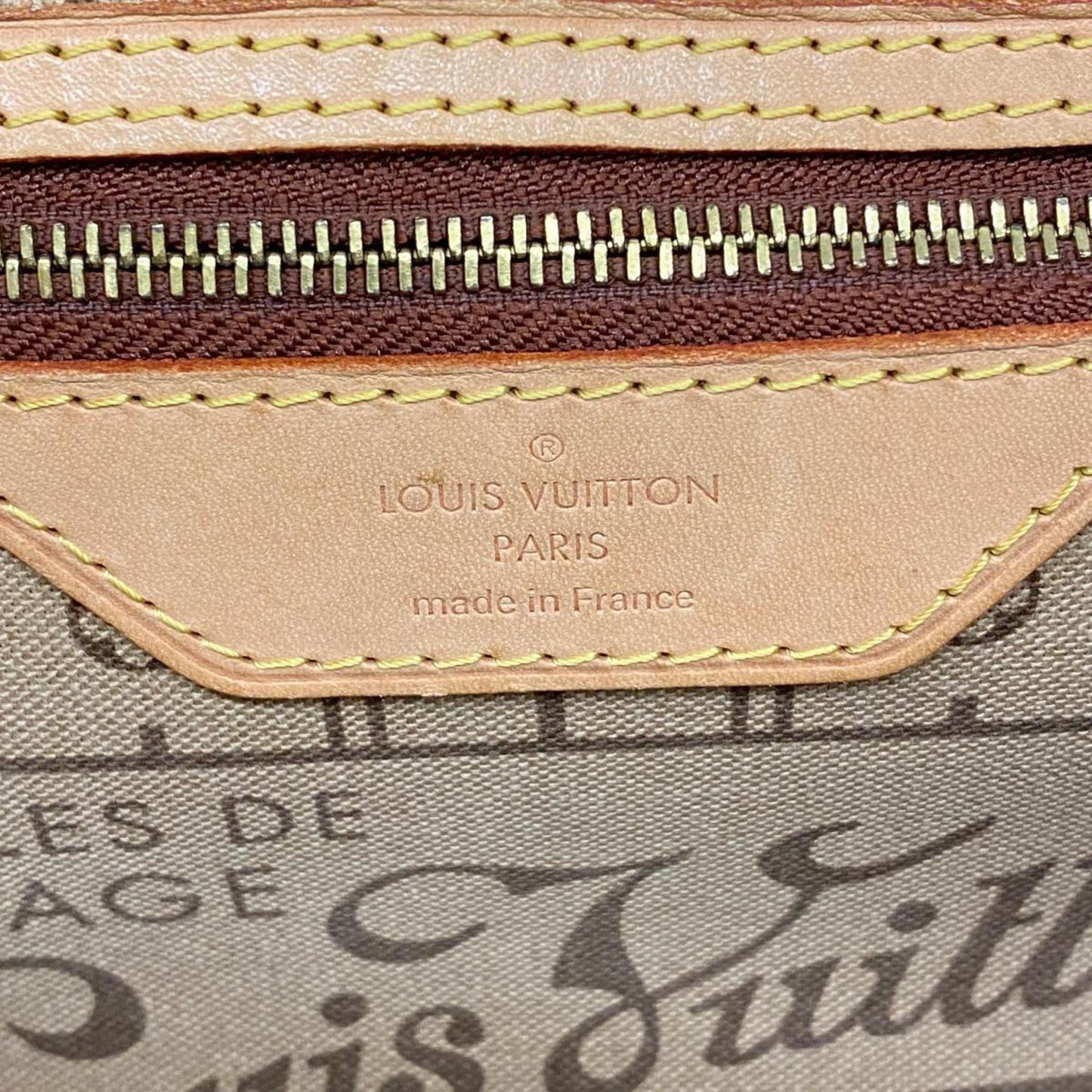 LOUIS VUITTON Neverfull PM Tote