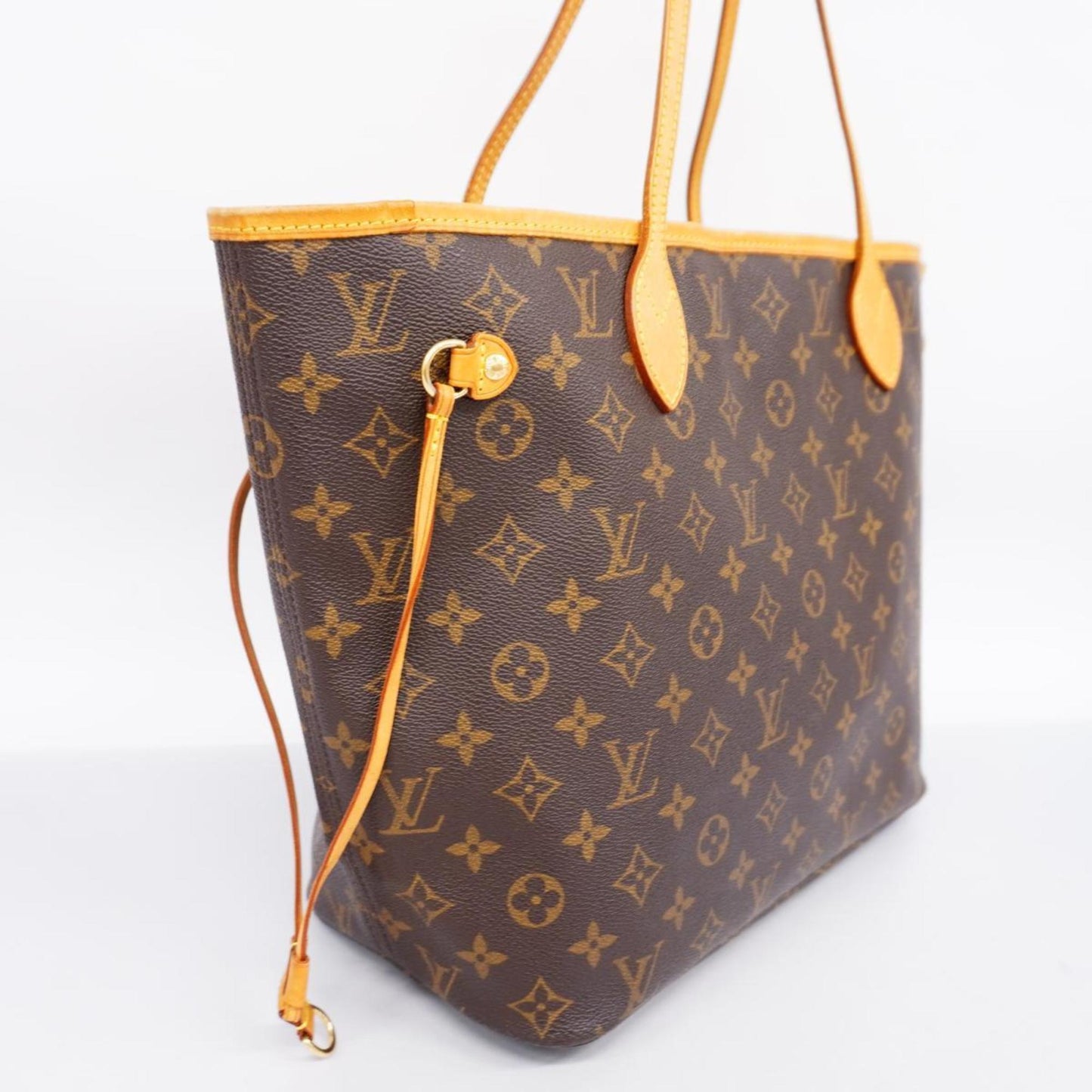 LOUIS VUITTON Neverfull MM Tote