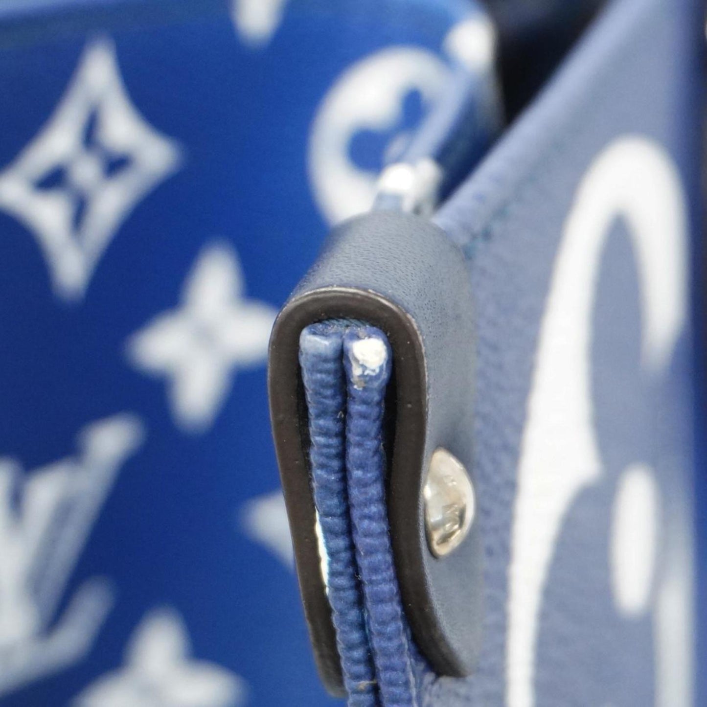 LOUIS VUITTON Onthego Tote