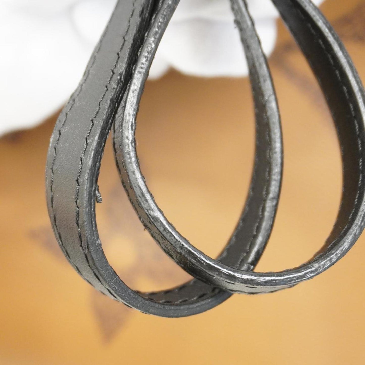 LOUIS VUITTON Onthego Tote