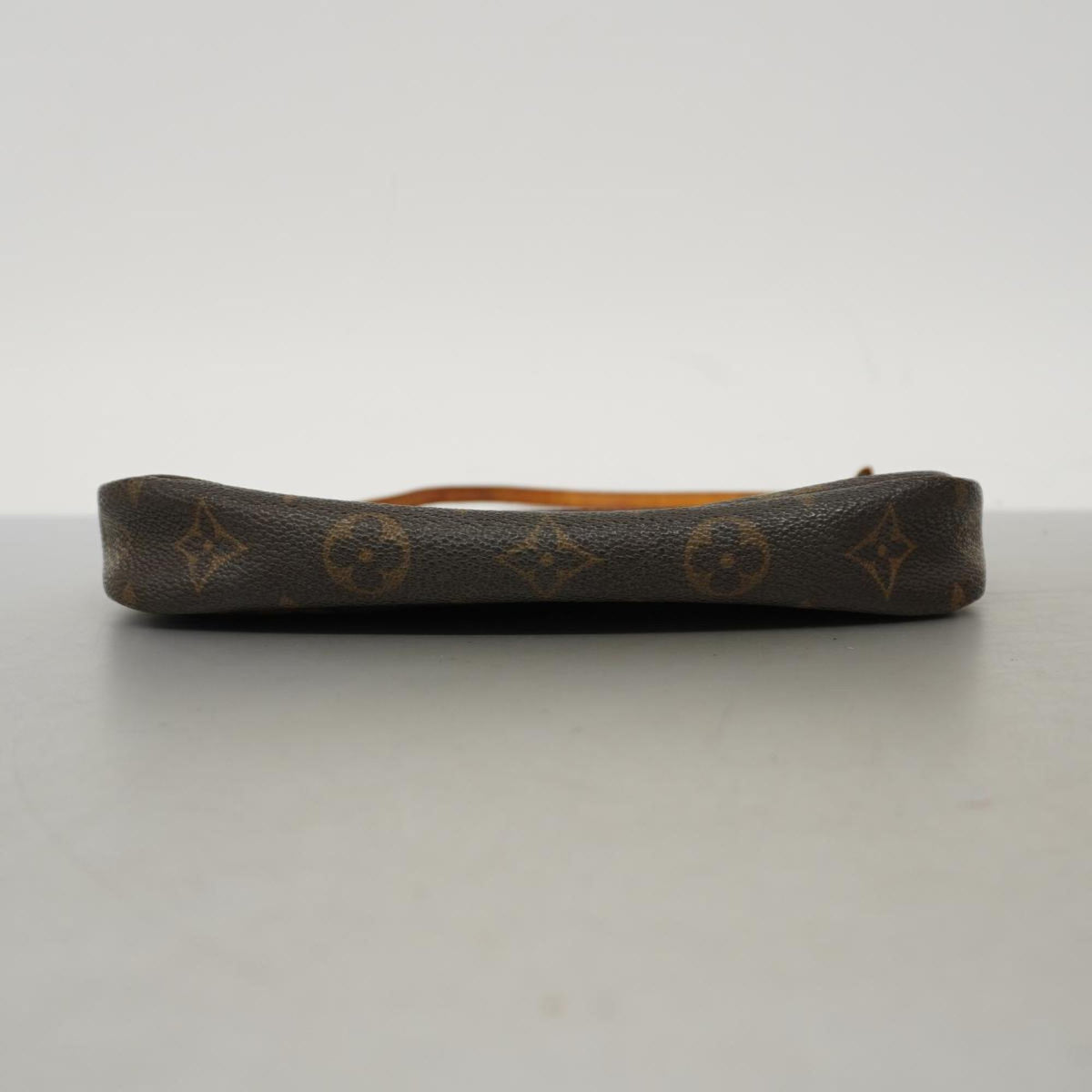LOUIS VUITTON Pochette accessoires Clutch Bag