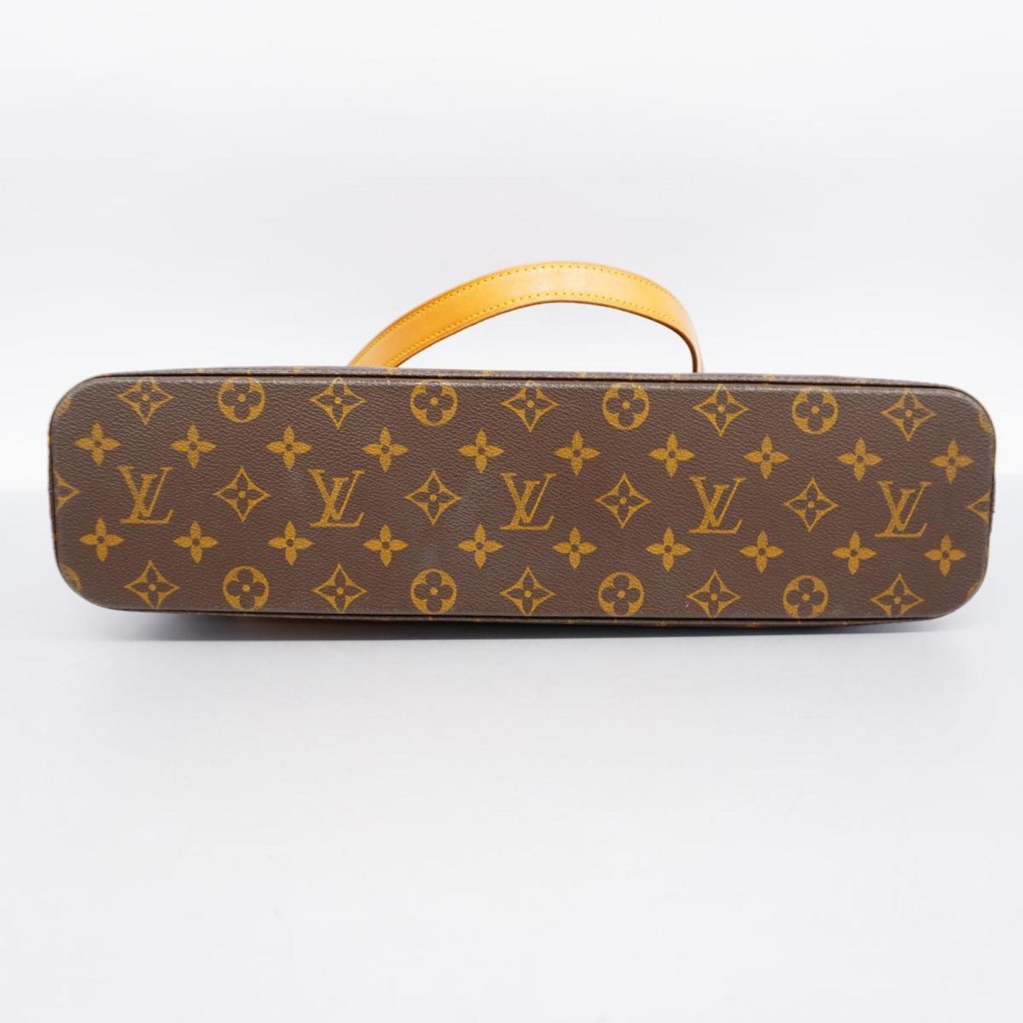 LOUIS VUITTON Luco Tote