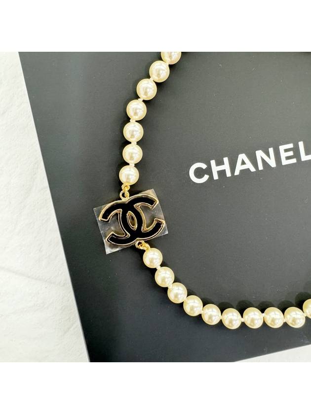 CC Logo Pearl Choker Necklace Black White Gold Chanel