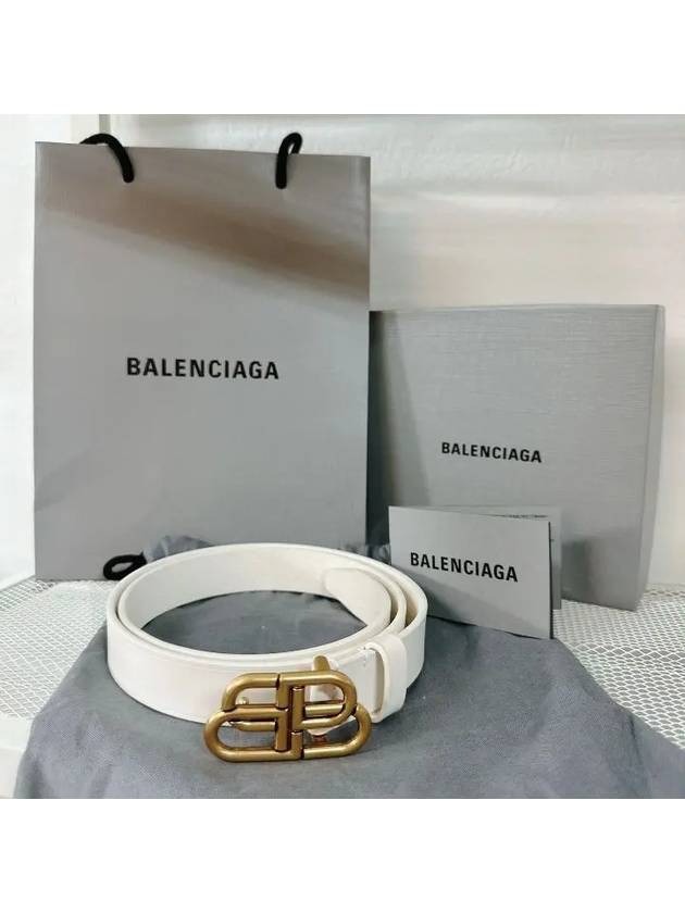 Luxury Balenciaga  BB Buckle Belt White
