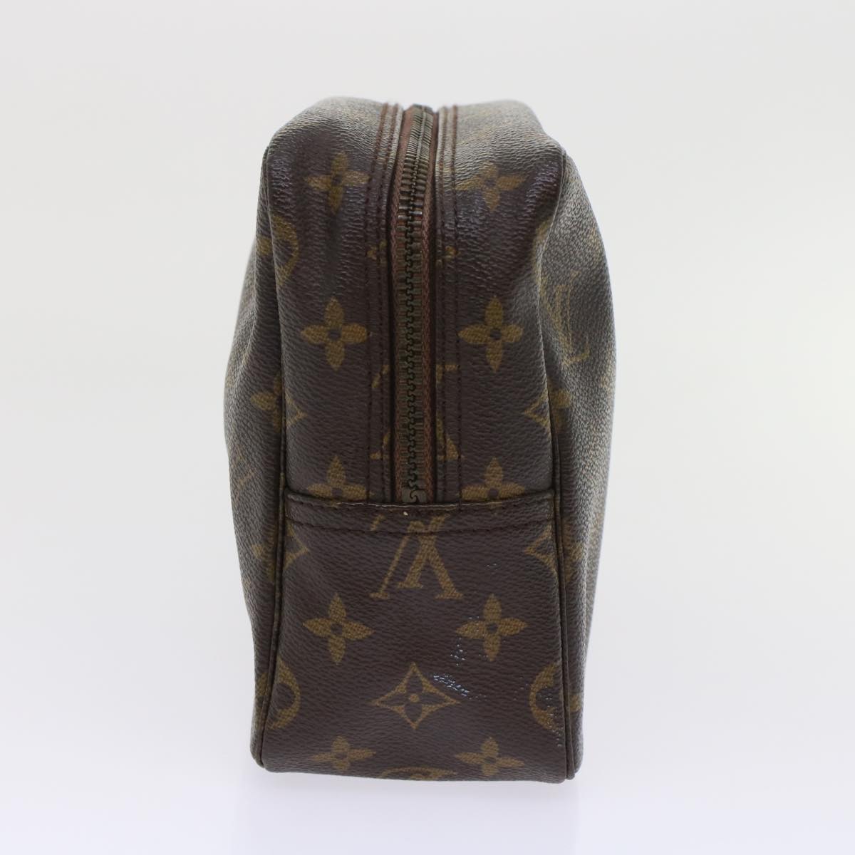 LOUIS VUITTON Trousse de Toilette Clutch Bag