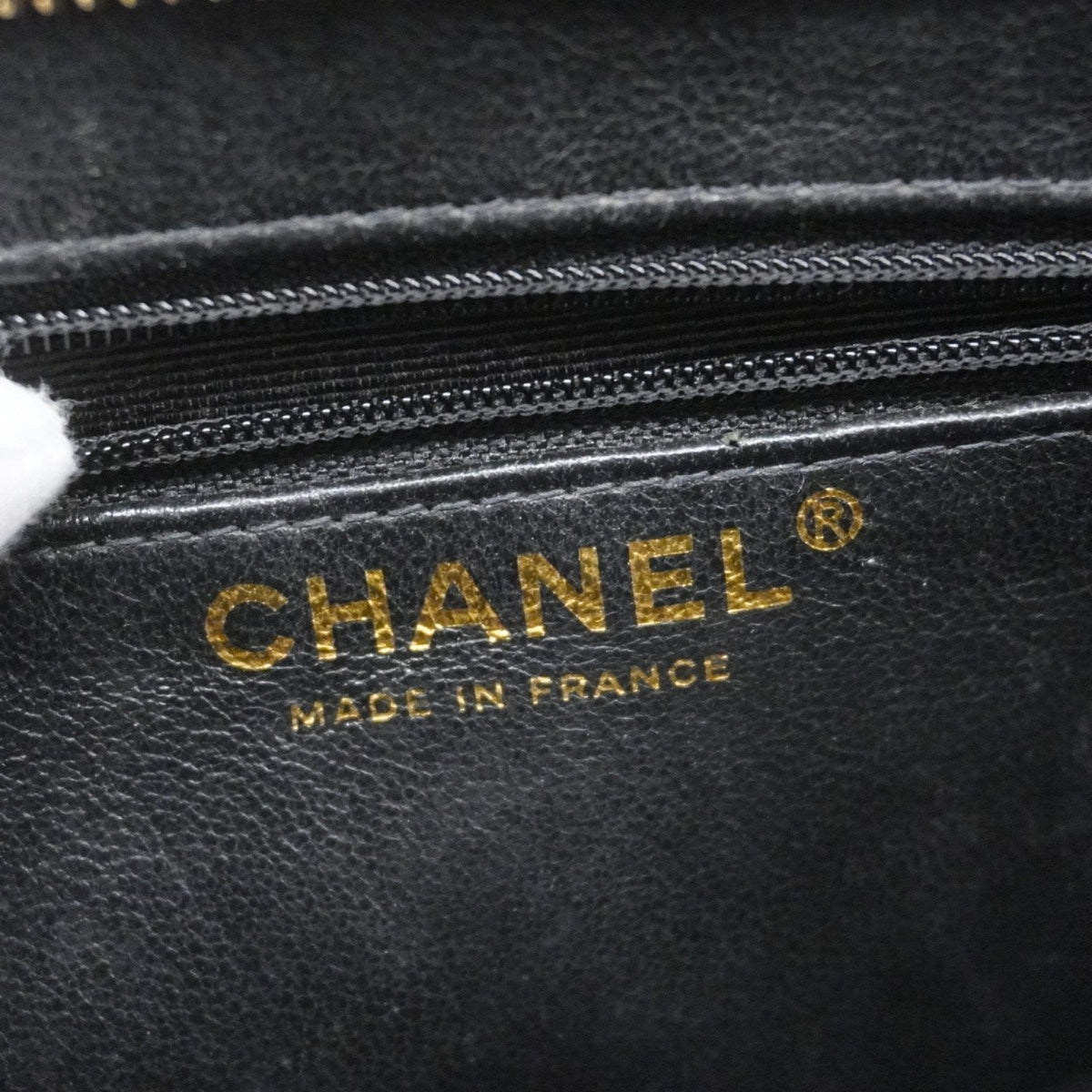 Chanel Medaillon