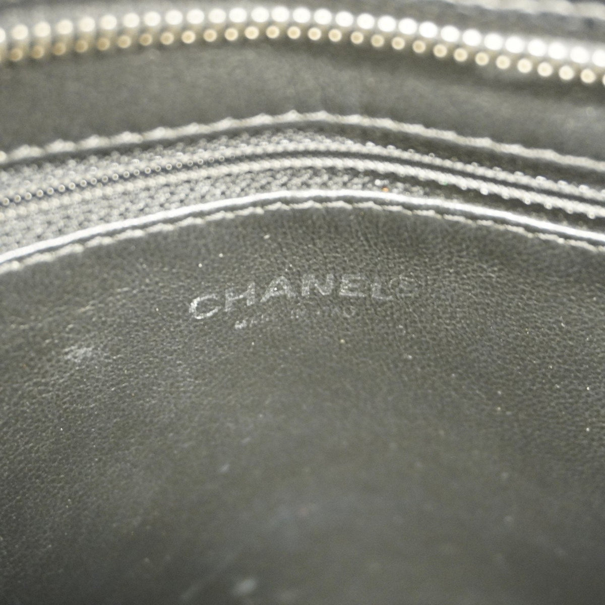 Chanel Medaillon