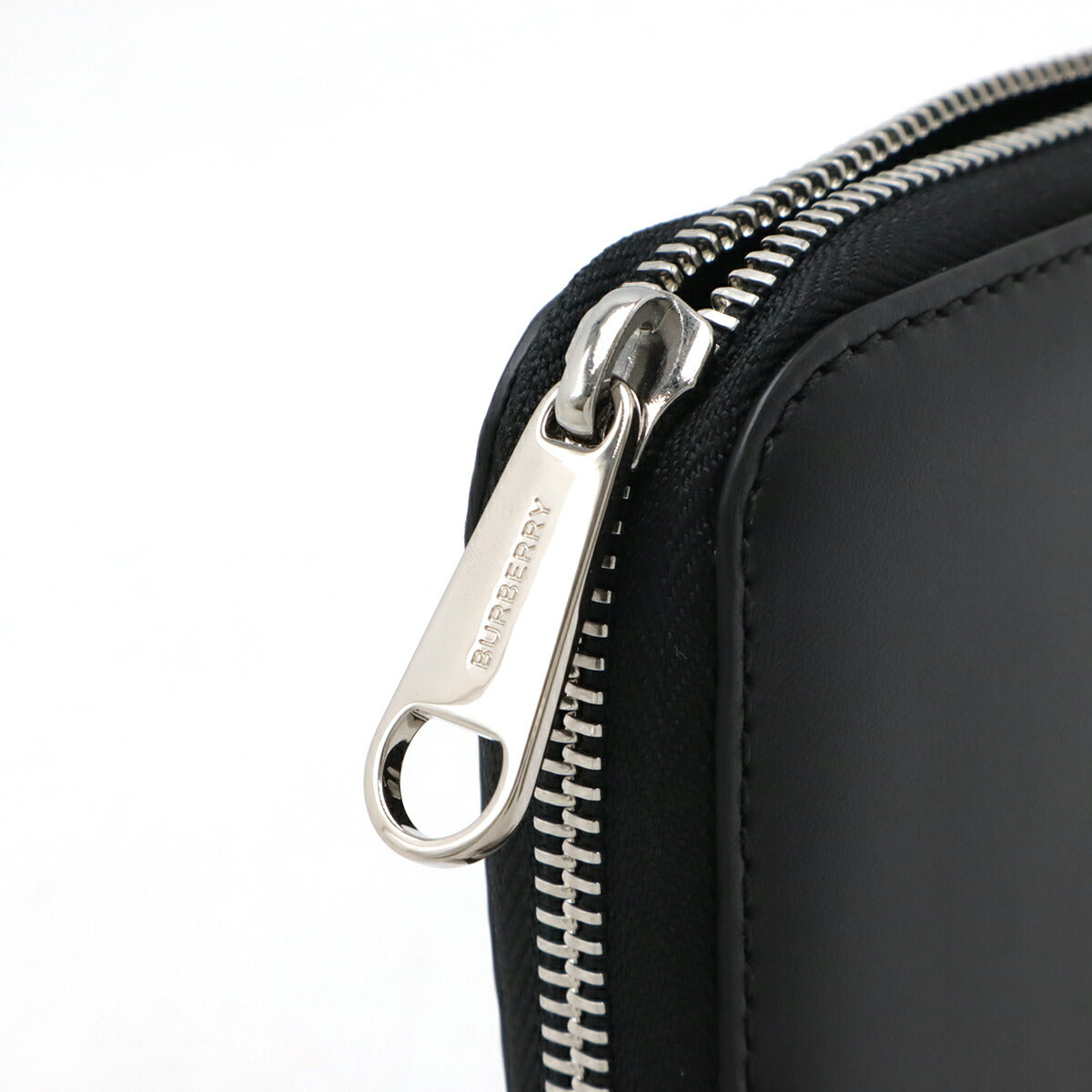 Burberry Logo Print Leather Long Wallet