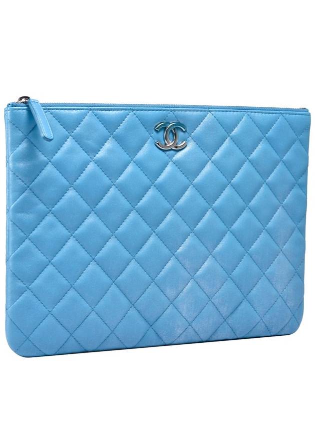 Women s New Medium Clutch No 25 Chanel