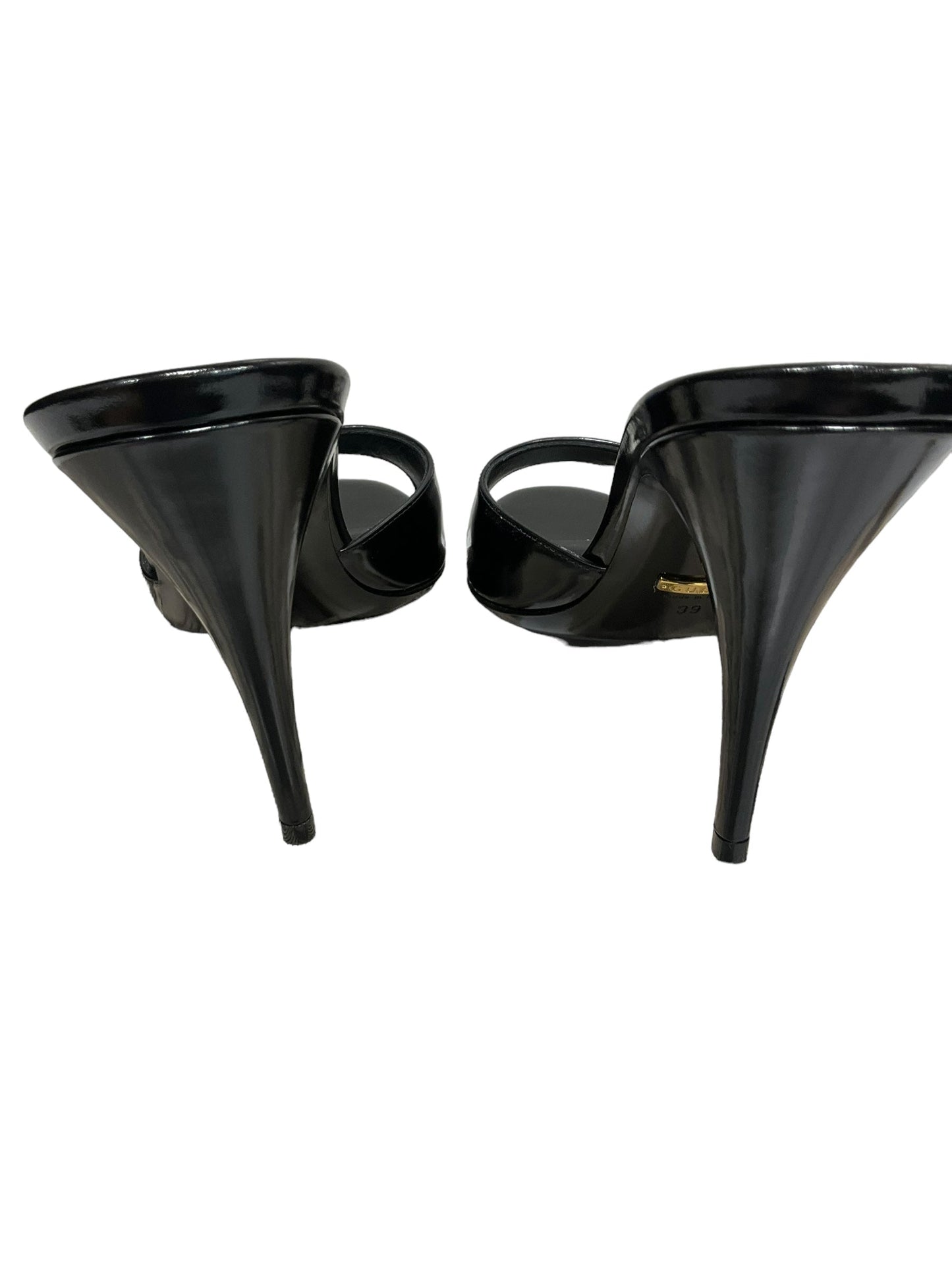 Black Shoes Designer Gucci, Size 8.5