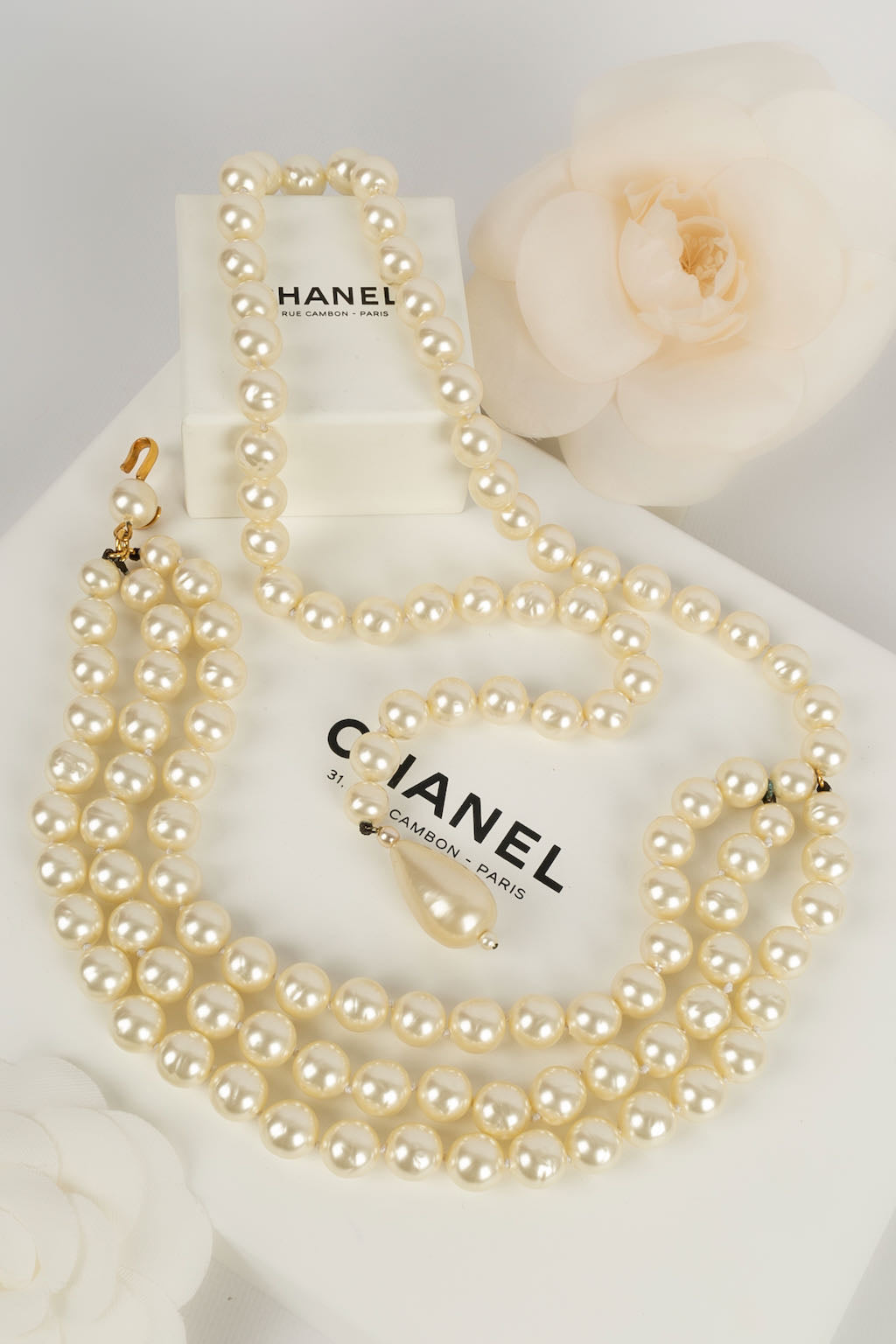 Ceinture de perles nacrées Chanel 1993