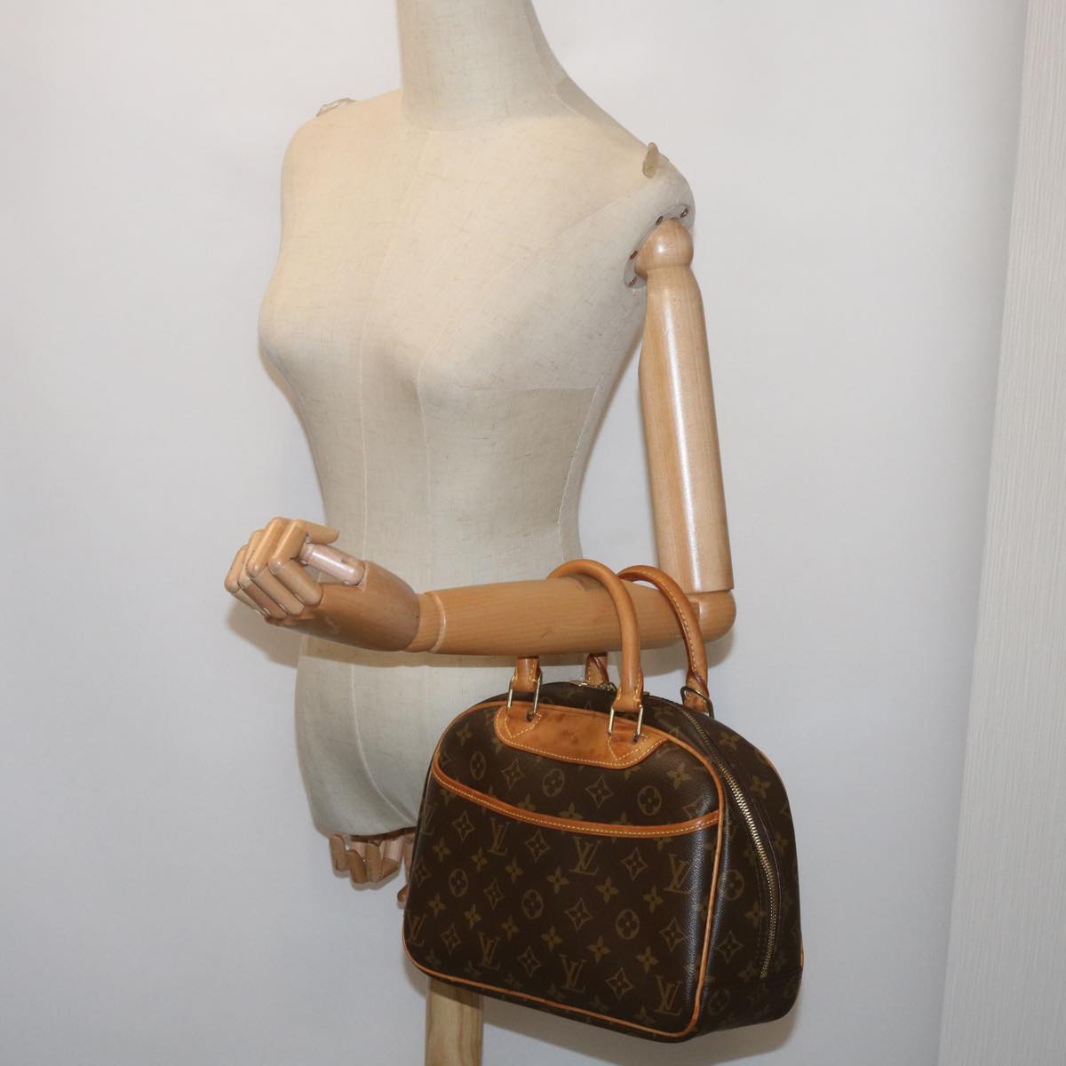 LOUIS VUITTON Trouville Handbag