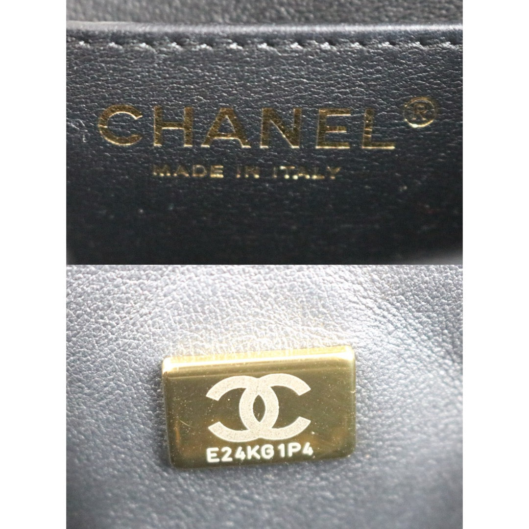 Very Good ( Rank A)｜ CHANEL Lanbskin Square 17  Shoulder Bag Black IC Chips Model ｜W25051701