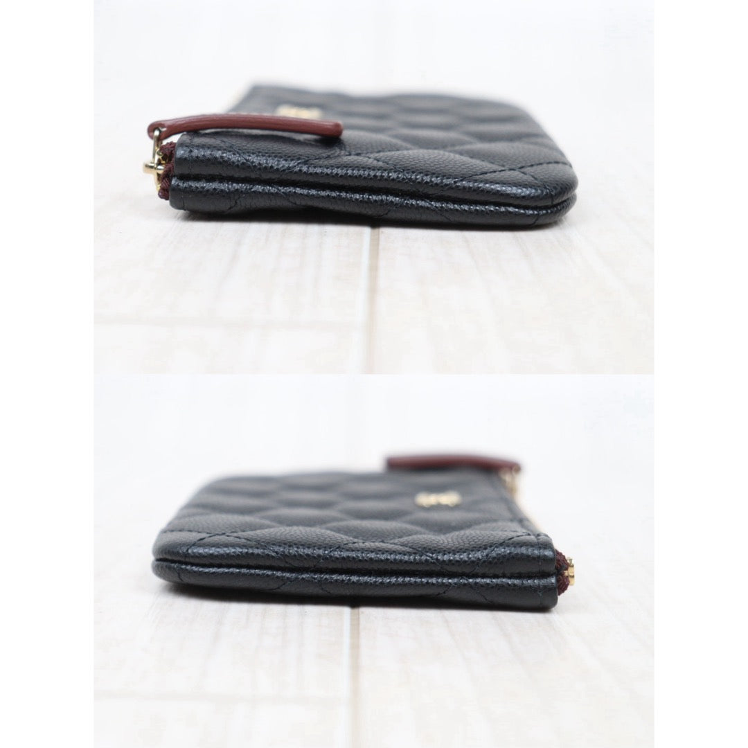 Very Good ( Rank A) ｜CHANEL Caviar Skin  Leather Calf Leather Card Holder Black Made In 2021 - 2022 Year｜V25030618