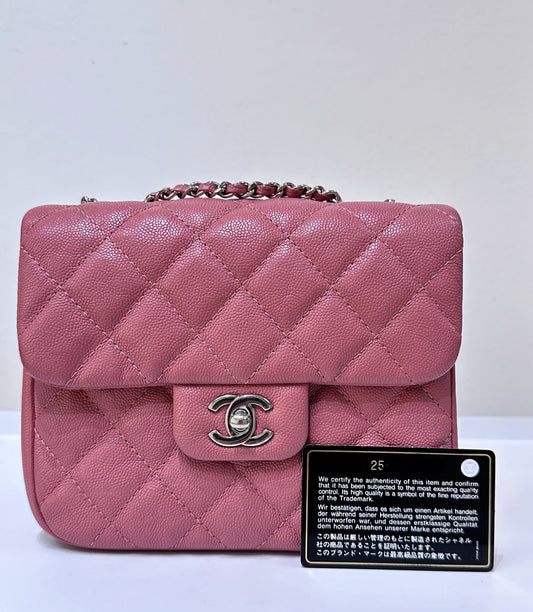 CHANEL Caviar Quilted Small Urban Companion Flap Pink