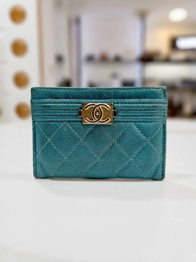 Women s Caviar Gold Boy Card Wallet Holder A84431 Chanel