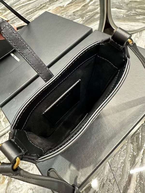 Yves Saint Laurent - Bags - The Wells Bags  622