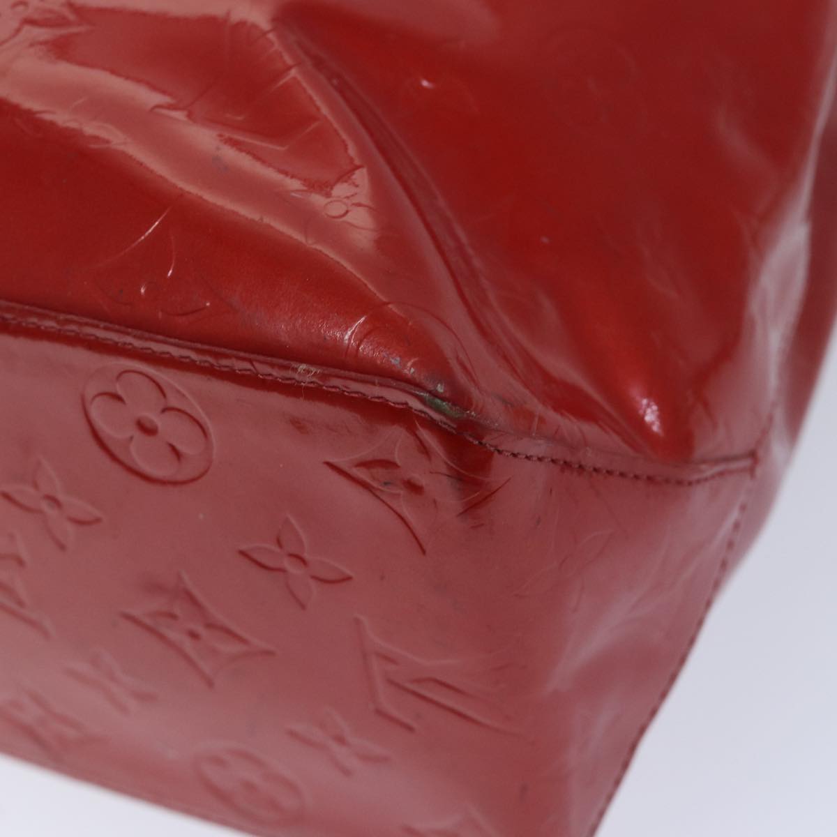 LOUIS VUITTON Reade Handbag