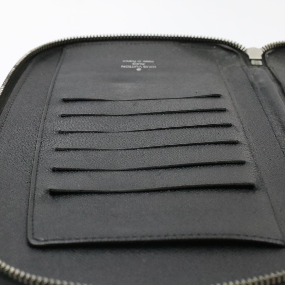 LOUIS VUITTON Taiga Leather Atoll Travel Case Ardoise M30652 LV Auth 14795