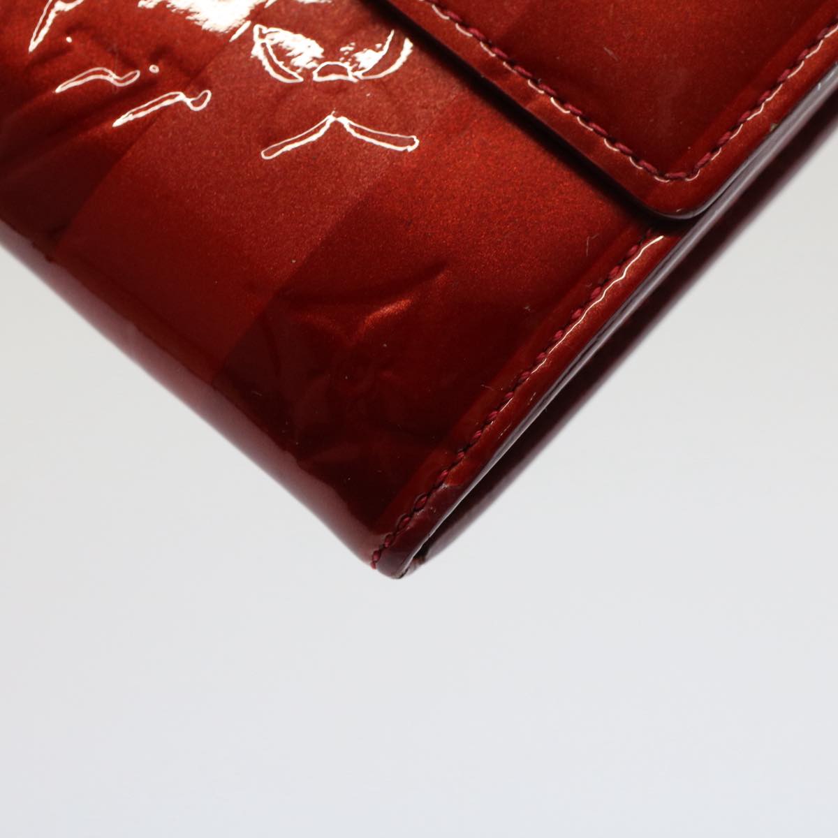 LOUIS VUITTON Sarah Wallet