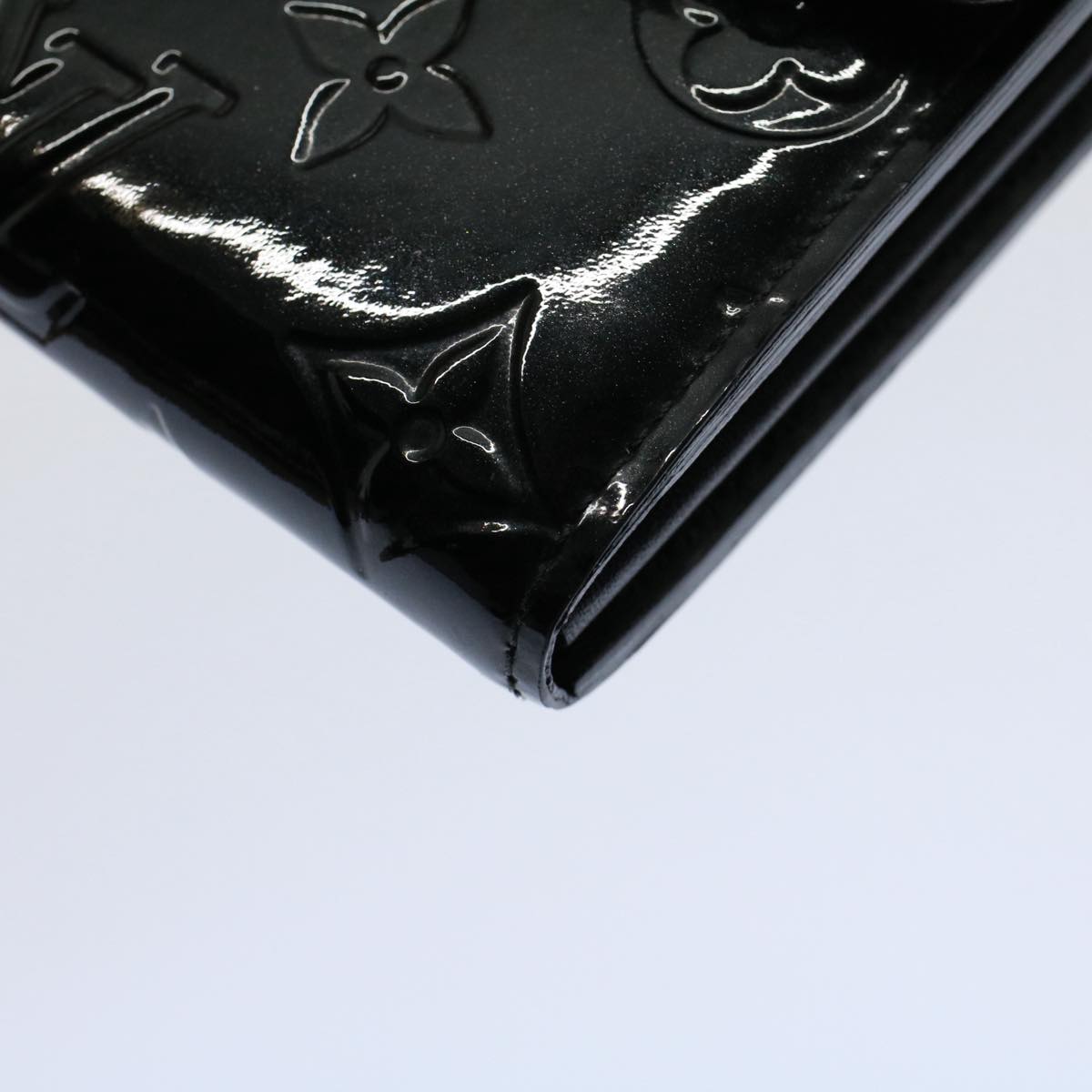 LOUIS VUITTON Sarah Wallet