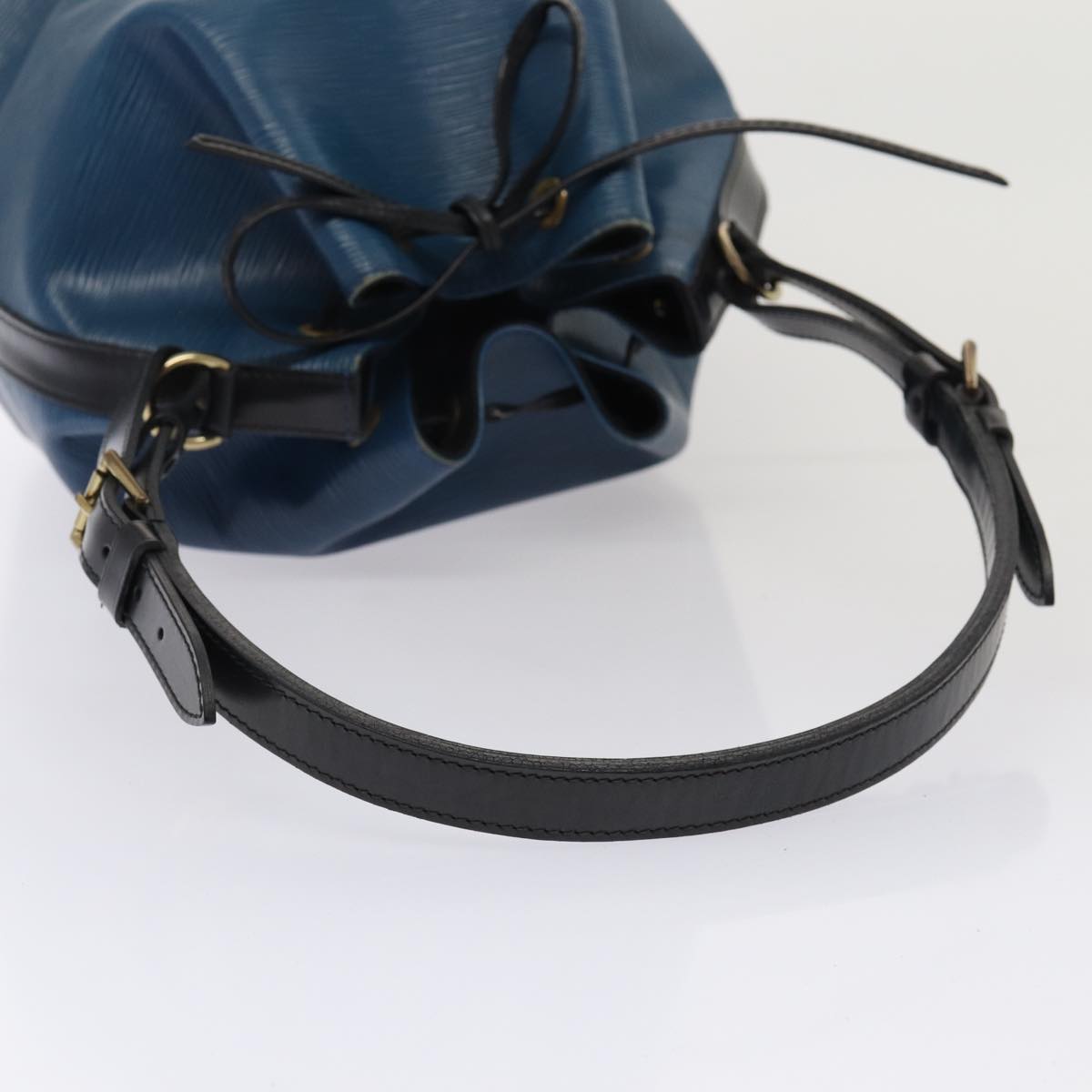 LOUIS VUITTON Noe Shoulder Bag