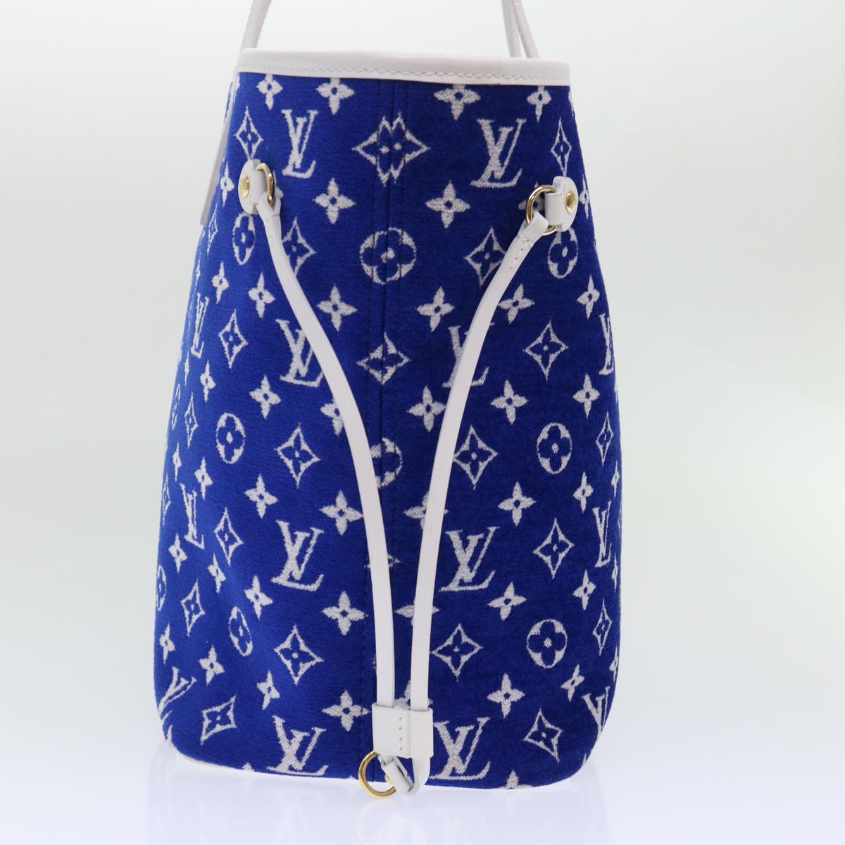 LOUIS VUITTON Neverfull MM Tote