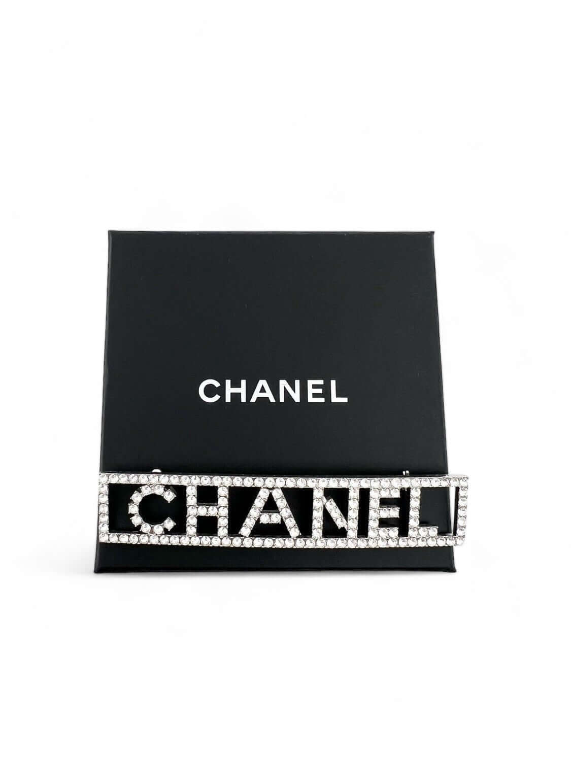 Chanel - Broche avec cristaux
