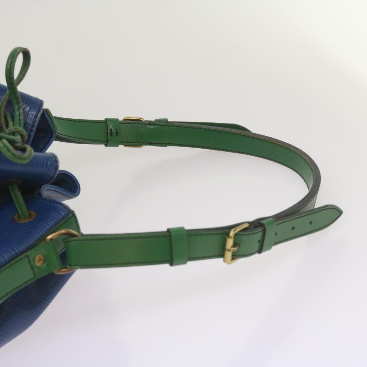 LOUIS VUITTON Noe Shoulder Bag