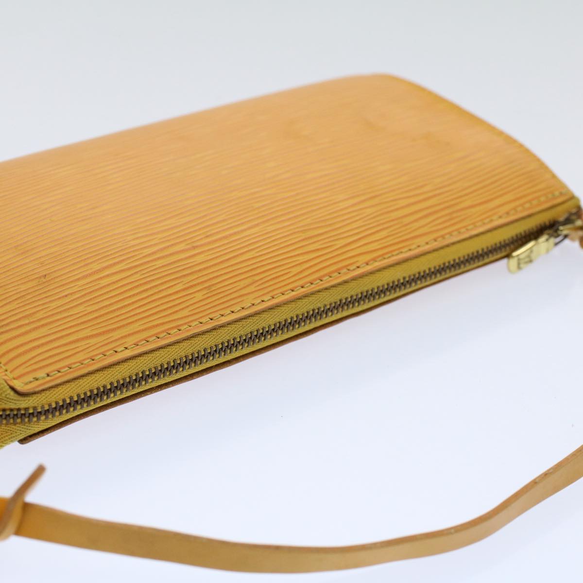 LOUIS VUITTON Pochette accessoires Handbag