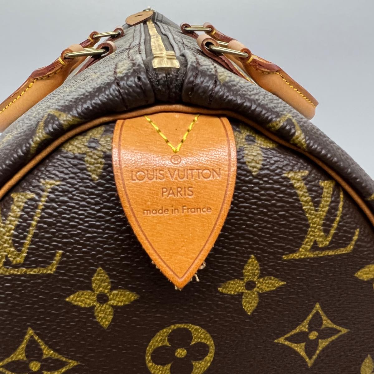 Louis Vuitton Speedy 40 Handbag