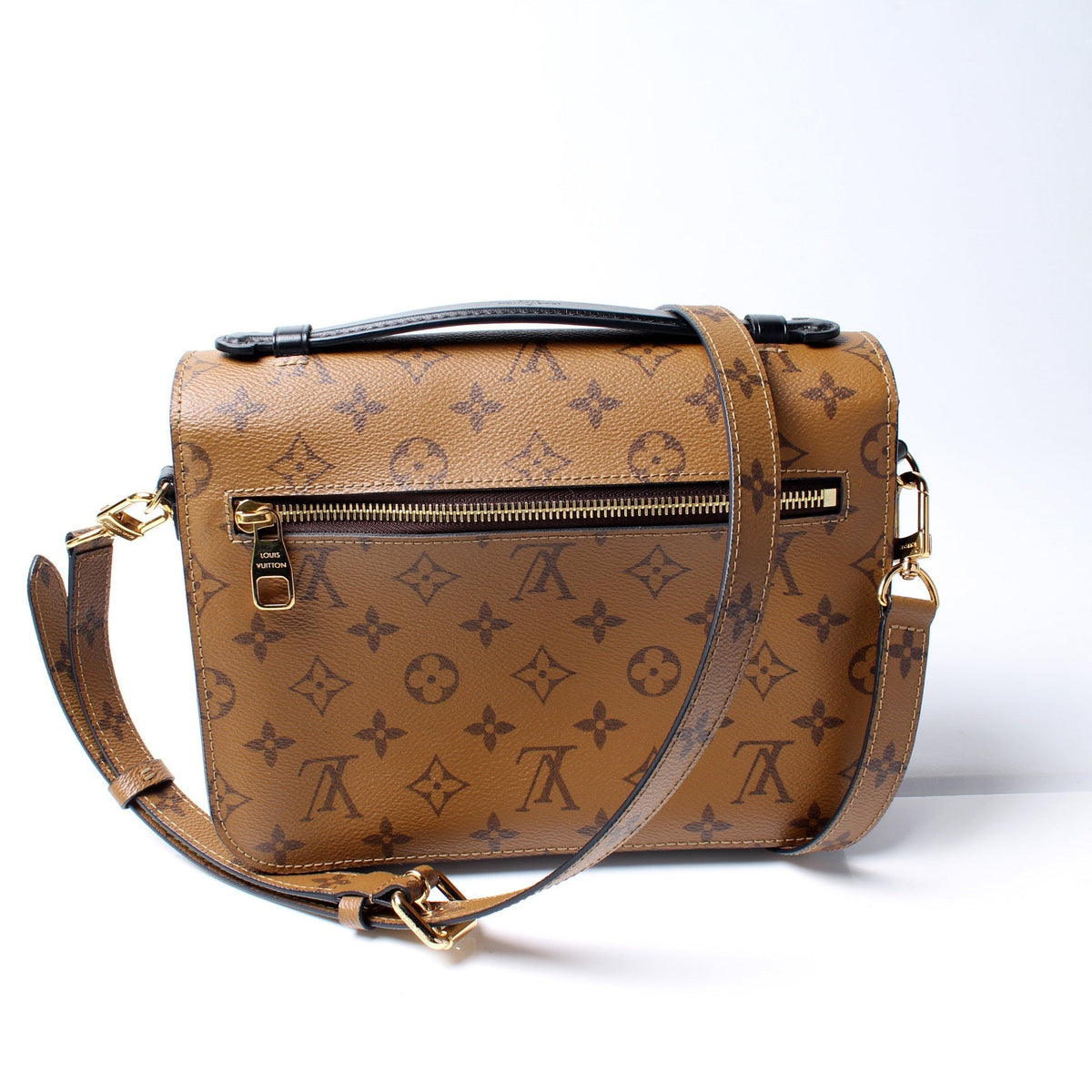 Pochette Metis Reverse Monogram