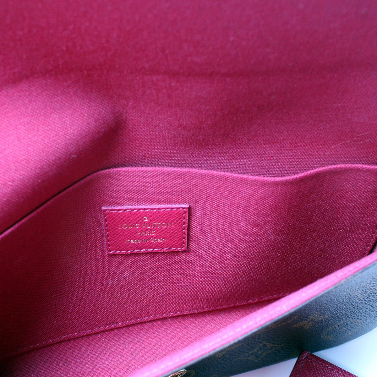 Pochette Felicie Monogram